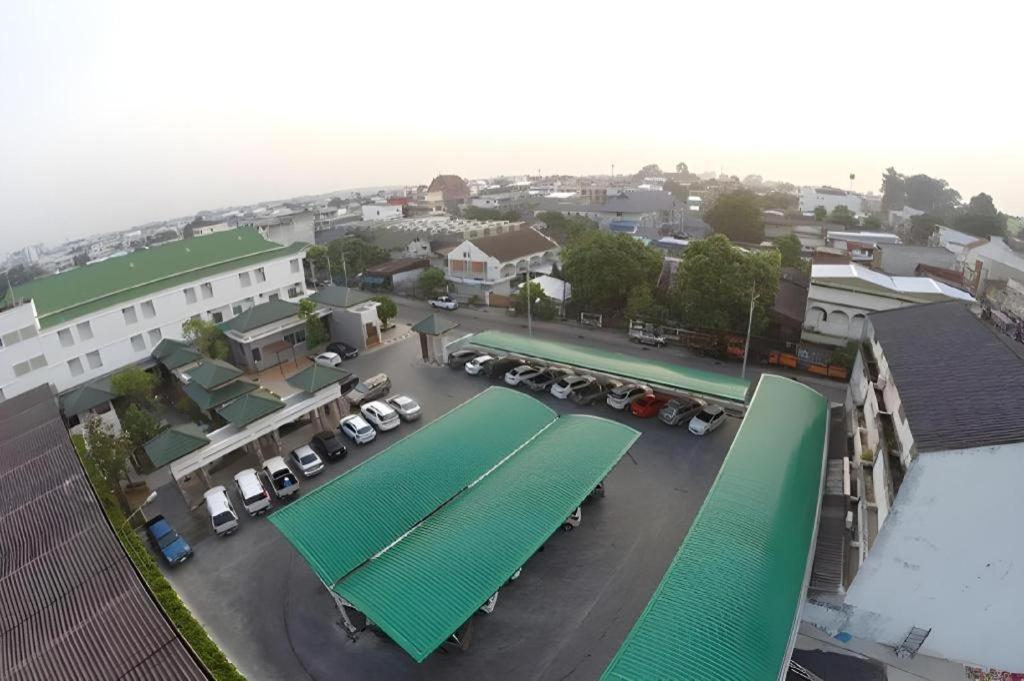 Nartsiri Hotel Ubon Ratchathani Bagian luar foto