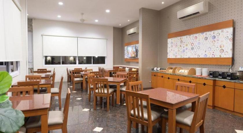 Nartsiri Hotel Ubon Ratchathani Bagian luar foto