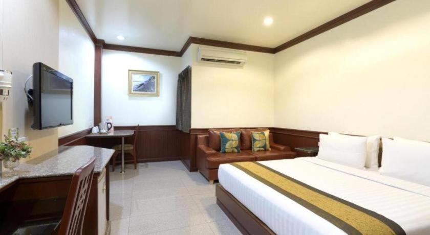 Nartsiri Hotel Ubon Ratchathani Bagian luar foto