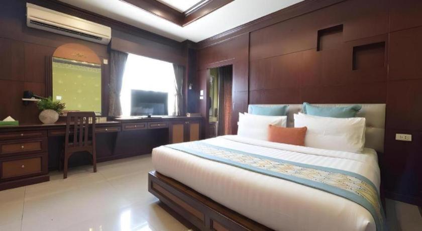 Nartsiri Hotel Ubon Ratchathani Bagian luar foto