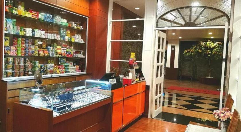 Nartsiri Hotel Ubon Ratchathani Bagian luar foto